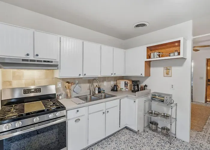 Santa Rosa Hideaway Apartment *